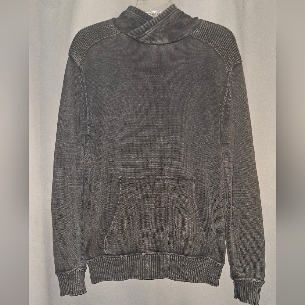 $25 BKE Mens Sweater